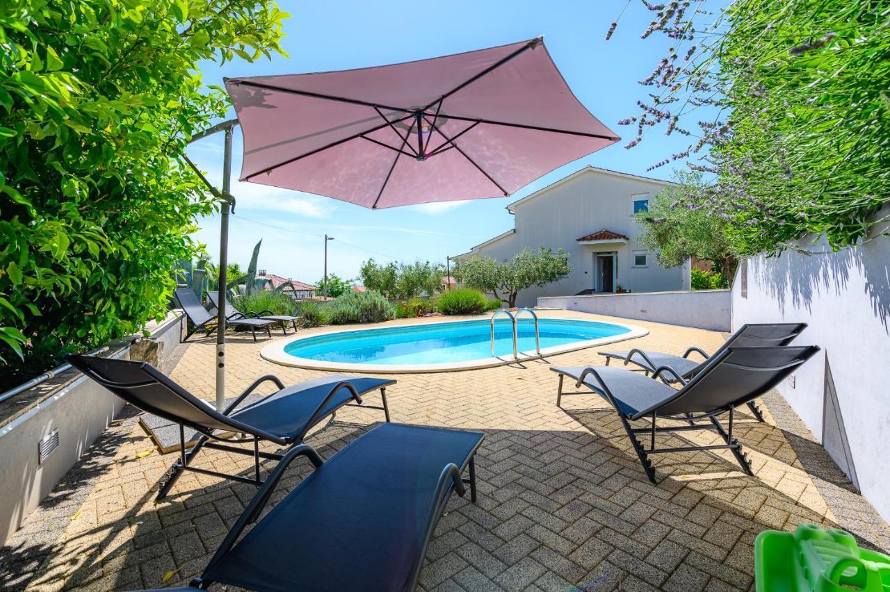 Villa Elisa กาชเตลีร์ ภายนอก รูปภาพ