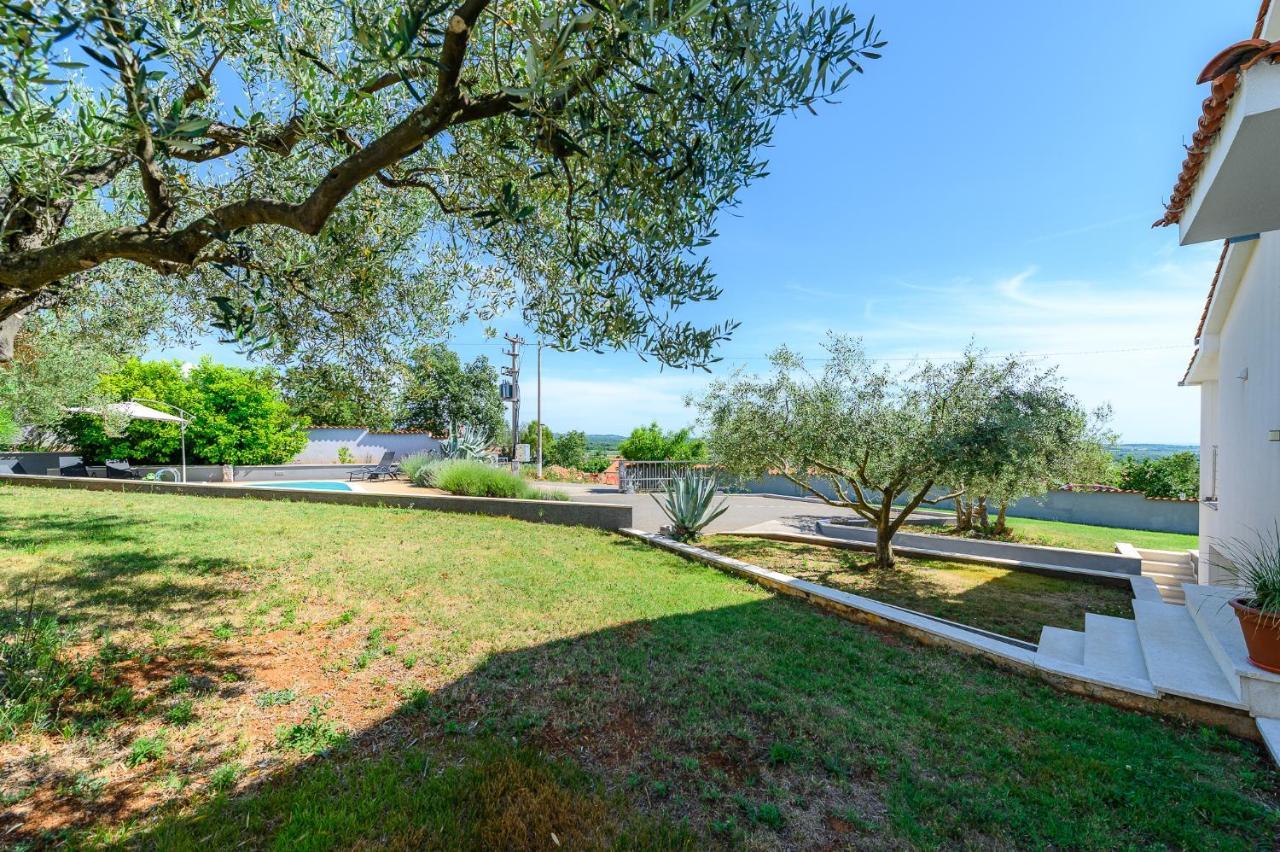 Villa Elisa กาชเตลีร์ ภายนอก รูปภาพ
