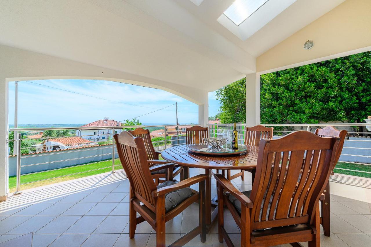 Villa Elisa กาชเตลีร์ ภายนอก รูปภาพ